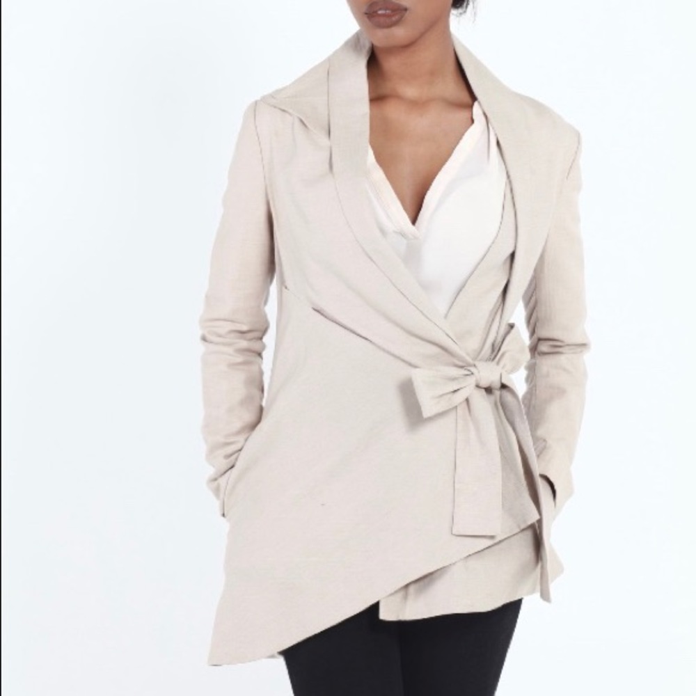 💋SOLD💋Max Azria Blazer Sz S